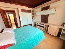 Apartamento com 05 dormitórios no Edifício Residencial Carlos Gomes 