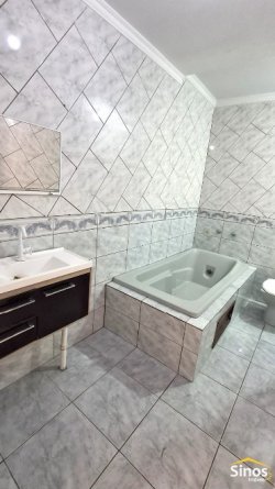 Casa com 02 dormitórios no bairro Vila Nova 