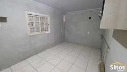 Casa com 02 dormitórios no bairro Arroio da Manteiga 