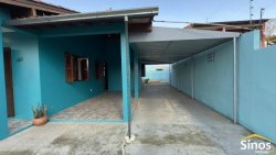 Casa com 03 dormitórios no bairro Rio dos Sinos  