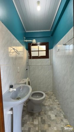 Casa com 03 dormitórios no bairro Rio dos Sinos  