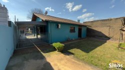 Casa com 03 dormitórios no bairro Rio dos Sinos  