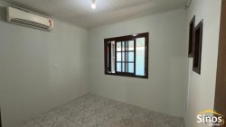 Casa com 03 dormitórios no bairro Rio dos Sinos  