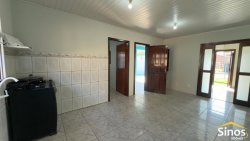 Casa com 03 dormitórios no bairro Rio dos Sinos  
