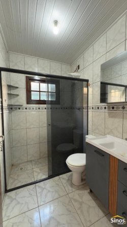 Casa com 03 dormitórios no bairro Rio dos Sinos  