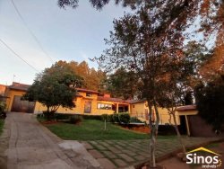 Casa com 03 dormitórios no bairro Campestre 
