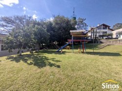 Casa com 03 dormitórios, sendo 01 suíte no Condomínio Terra Verde 