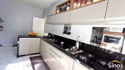 Casa com 03 dormitórios bairro Ouro Branco 