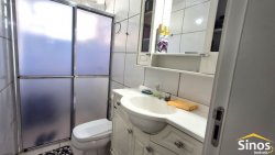 Casa com 03 dormitórios bairro Ouro Branco 