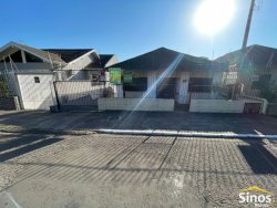 Casa com 03 dormitórios no bairro Boa Vista 