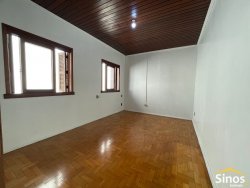 Casa com 03 dormitórios no bairro Boa Vista 