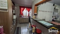 Casa com 03 dormitórios bairro Nova Sapucaia 