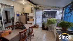 Casa com 03 dormitórios bairro Nova Sapucaia 