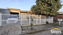 Casa com 03 dormitórios bairro Nova Sapucaia 