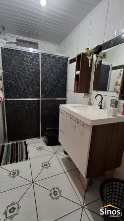 Casa com 03 dormitórios bairro Nova Sapucaia 