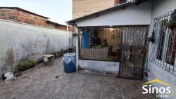 Casa com 03 dormitórios bairro Nova Sapucaia 