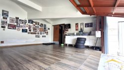 Casa com 03 dormitórios no bairro Ouro Branco 