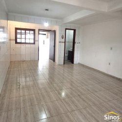 Casa com 02 dormitórios no bairro Silva 