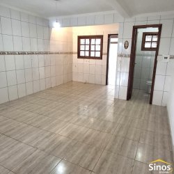 Casa com 02 dormitórios no bairro Silva 