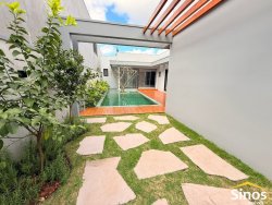 Casa com 03 suítes no bairro Firenze  