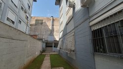 Apartamento com 01 dormitório no Condomínio Dália 