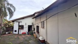 Casa 03 dormitórios no bairro Pátria Nova 