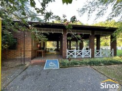 Terreno com 1.000m² no condomínio Country Village  