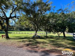 Terreno com 1.000m² no condomínio Country Village  
