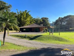 Terreno com 1.000m² no condomínio Country Village  