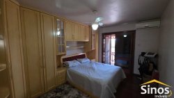 Casa de esquina com 03 dormitórios no bairro Petrópolis 