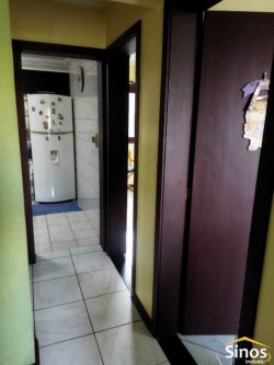 Casa com 02 dormitórios no Bairro Rondônia 