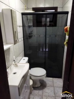 Casa com 02 dormitórios no Bairro Rondônia 