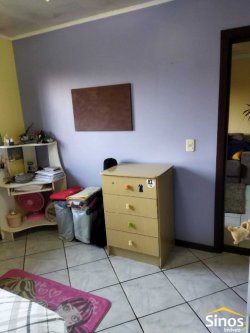 Casa com 02 dormitórios no Bairro Rondônia 
