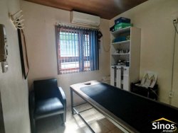 Casa com 03 dormitórios no bairro Rondônia 