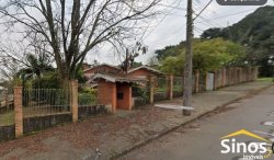 Casa com 04 dormitórios no bairro Campestre 