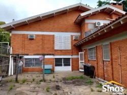 Casa com 04 dormitórios no bairro Campestre 