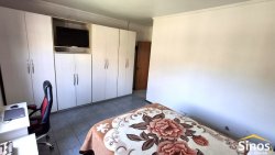 Casa com 03 dormitórios no bairro Rio Branco 