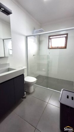 Casa com 03 dormitórios no bairro Rio Branco 