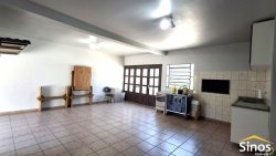 Casa com 03 dormitórios no bairro Rio Branco 