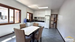 Casa com 03 dormitórios no bairro Rio Branco 
