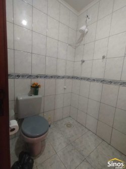 Casa com 04 dormitórios no bairro Rondônia 