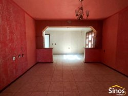 Casa com 04 dormitórios no bairro Rondônia 