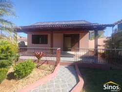 Casa com 04 dormitórios no bairro Rondônia 