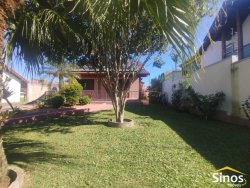 Casa com 04 dormitórios no bairro Rondônia 