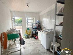 Casa com 03 dormitórios no bairro Guarani 