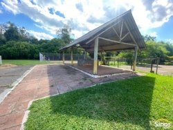 Apartamento com 02 dormitórios no Residencial Rio dos Sinos  
