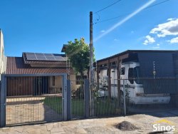 Casa com 03 dormitórios no bairro Nova Sapucaia 
