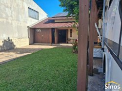 Casa com 03 dormitórios no bairro Nova Sapucaia 
