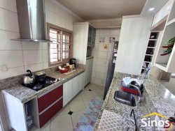 Casa com 03 dormitórios no bairro Feitoria 