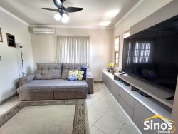 Casa com 03 dormitórios no bairro Feitoria 
